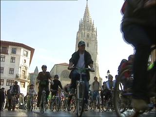 Ciclistas en Oviedo