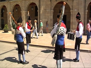 Gaiteros en Avilés