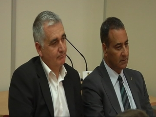 El alcalde de Corvera, José Luis Vega y el portavoz del PSOE en la JGPA, Fernando Lastra