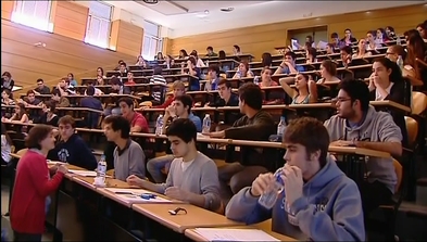 Alumnos momentos antes de una prueba