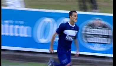 Álvaro Muñiz celebra el gol del Marino