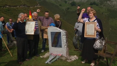 Homenaje a los milicianos que perdieron la vida en la batalla del Mazucu