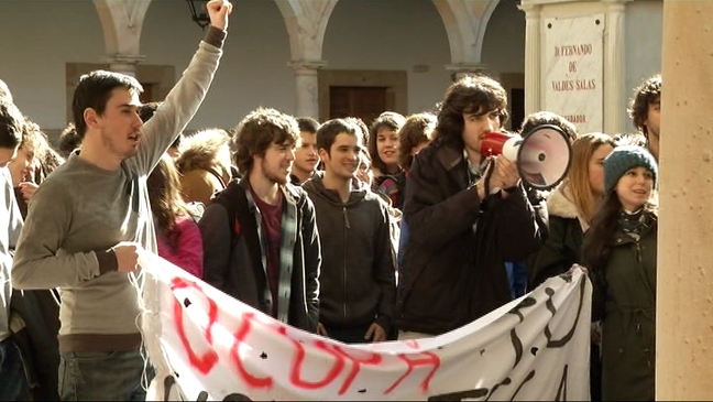Protesta de los universitarios en Oviedo