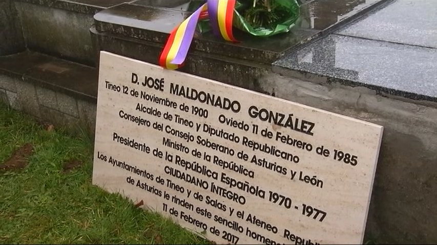 Placa en homenaje a José Maldonado