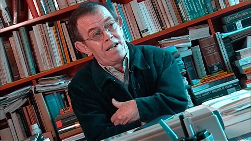 El poeta llanisco Pablo Ardisana