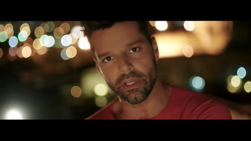  Ricky Martin en un vídeo clip