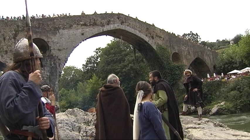 Recreación histórica en el Puente Romano de Cangas de Onís