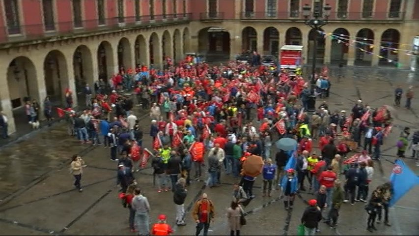 Pensionistas inician en Gijón una marcha a Madrid en defensa de las pensiones dignas
