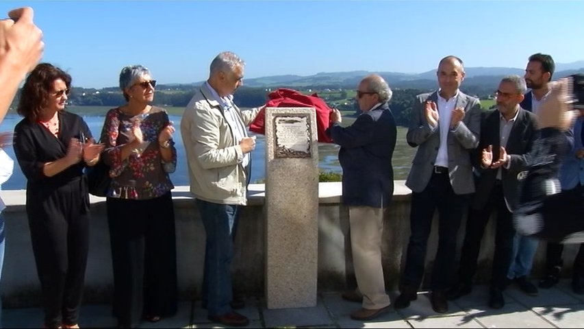 Homenaje de Castropol a Cernuda por su paso en la villa