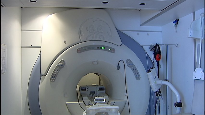  El Hospital Valle del Nalón incorpora una nueva resonancia magnética 