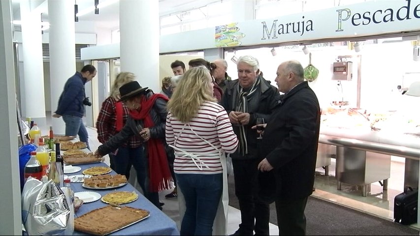 Luarca disfruta otra vez de su plaza de abastos