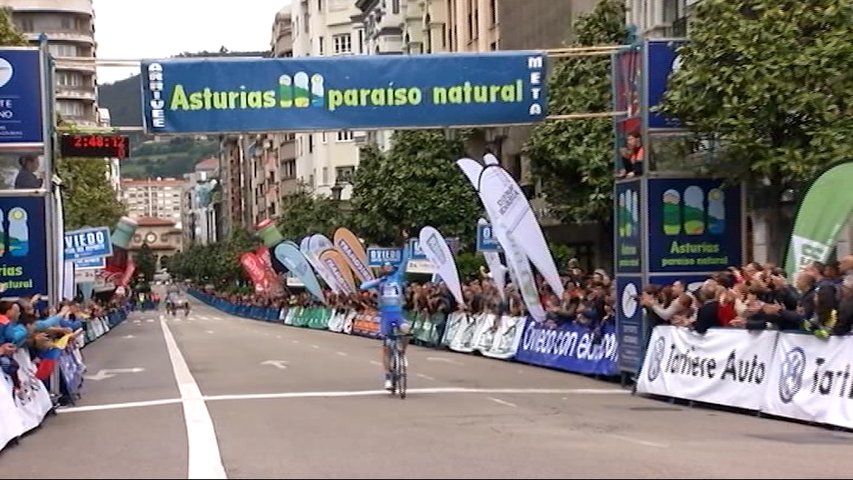 Etapa final de la Vuelta Ciclista a Asturias 2017