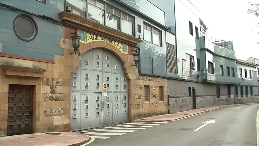 Fachada de la antigua Fábrica de Gas en Oviedo