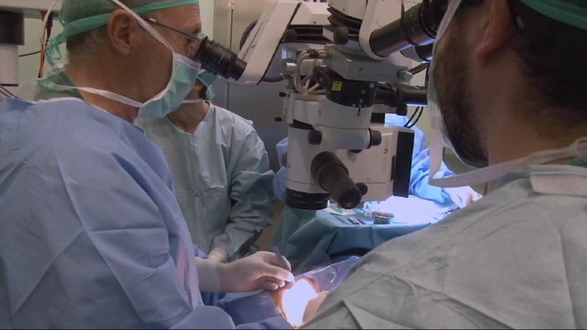 Operación de trasplante de cornea