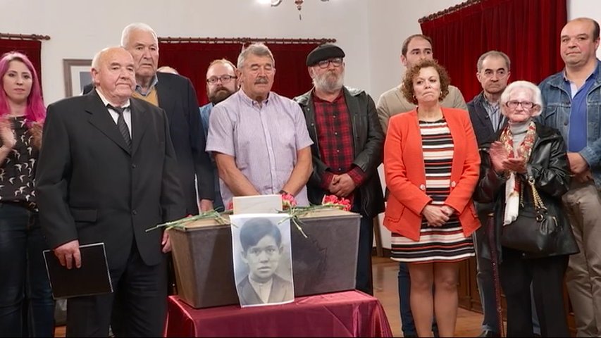  Homenaje en Pravia a las víctimas de las fosa de Agones