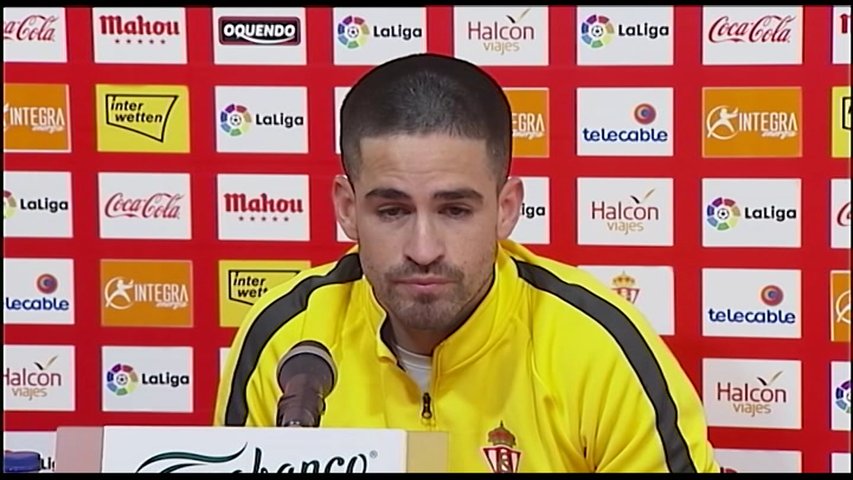 Damián Pérez, jugador del Sporting, en rueda de prensa