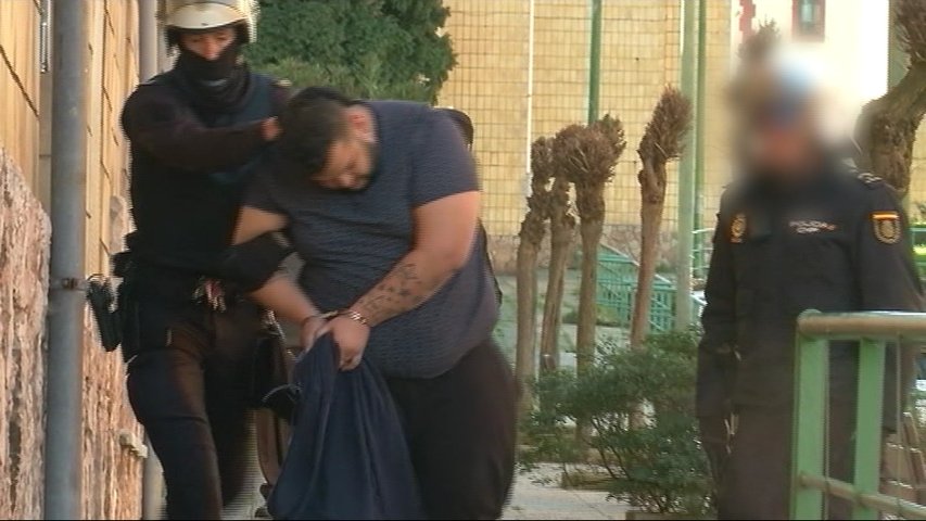Cuatro detenidos en Avilés por traficar con drogas