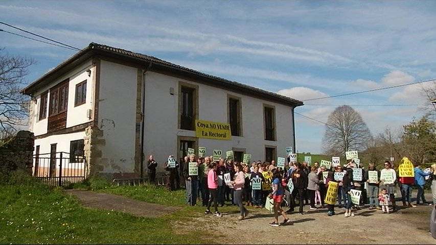 Protesta contra la venta de la casa rectoral en Coya