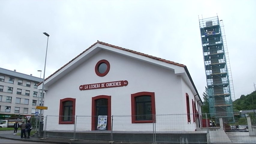 edificio de La Lechera, en Corvera