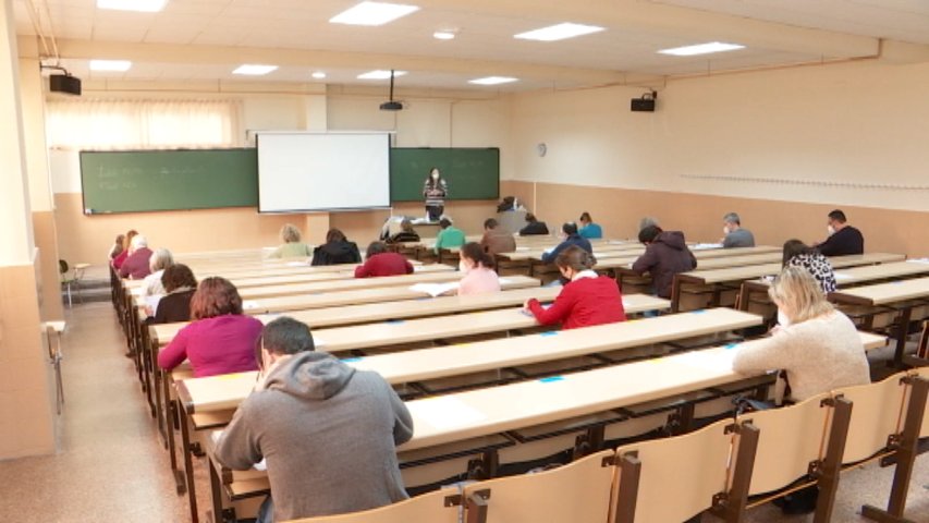 Examen de oposición en la Universidad de Oviedo