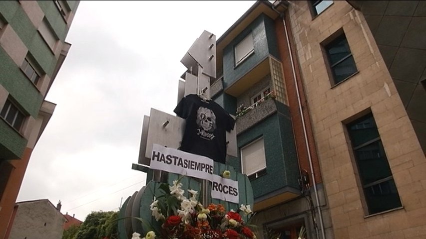 Homenaje a Roces, el fotógrafo asturiano de la música rock, tras su muerte