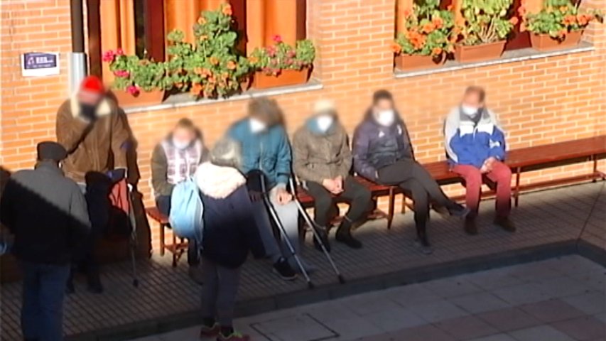 Usuarios de un comedor social en Asturias