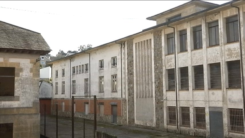 Edificio a rehabilitar en Navia