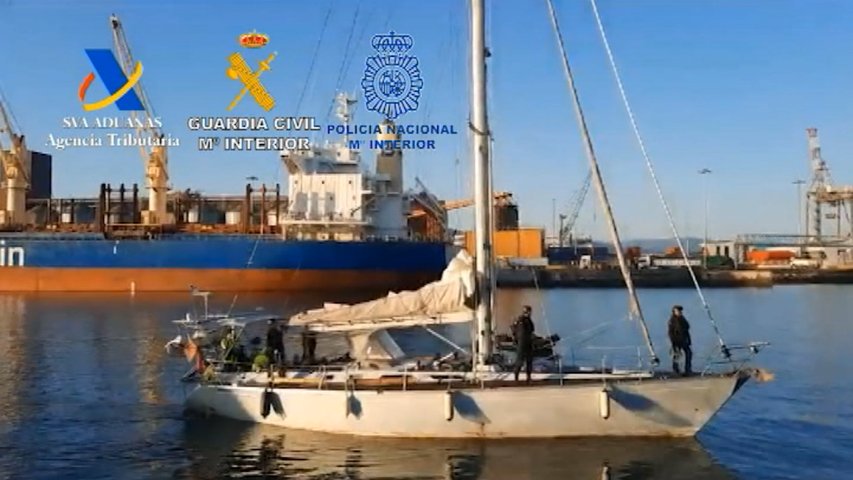 La Guardia Civil intercepta un velero con 2.000 kilos de cocaína en el mar Cantábrico 